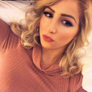 Meet your Posher, Abigail